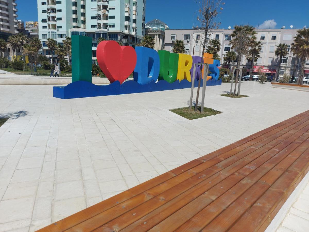 Bral 5 - Beachfront Apartment Durres